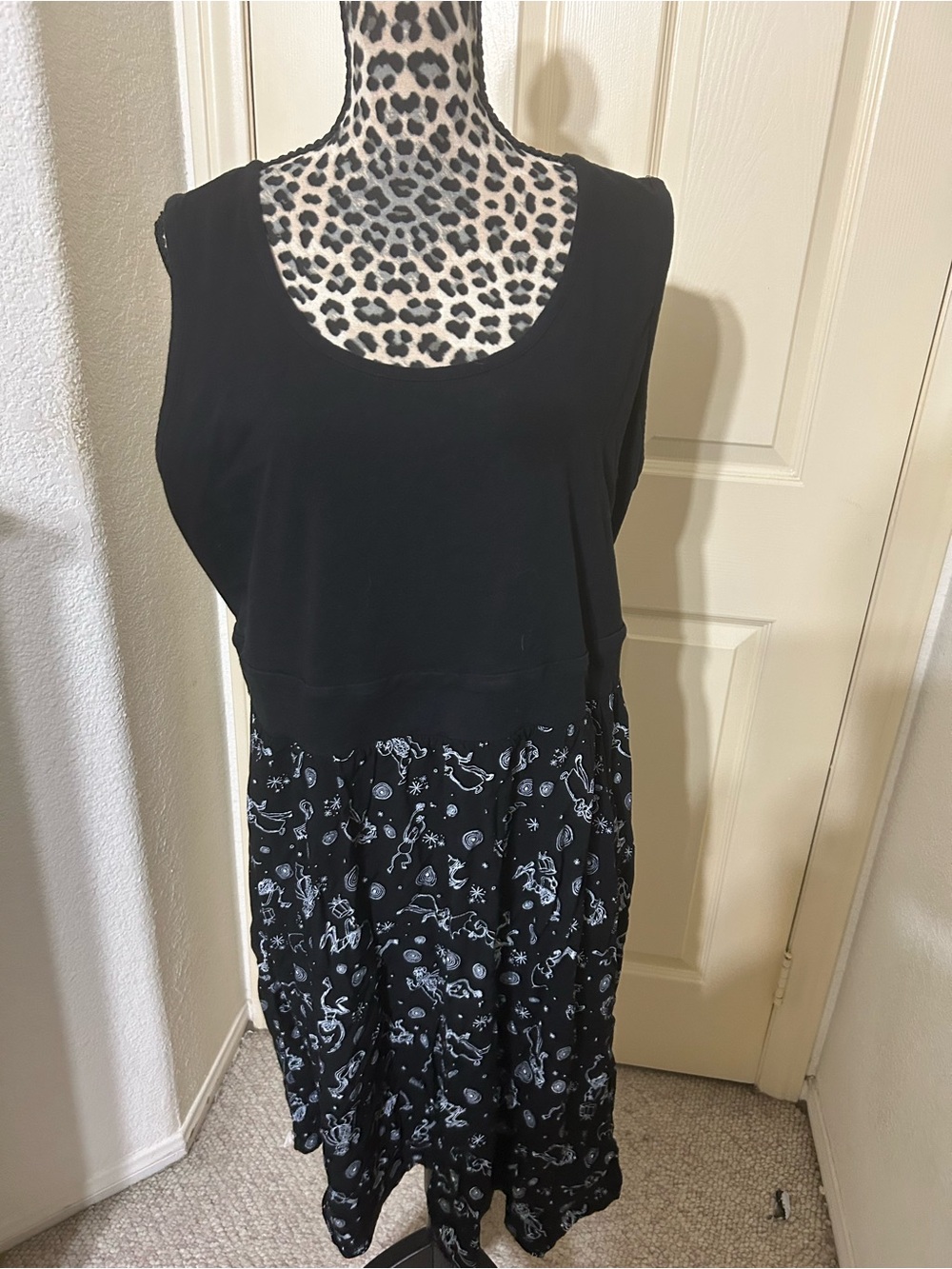 Disney the muppets Black Sleeveless Maxi Dress with Printed Skirt